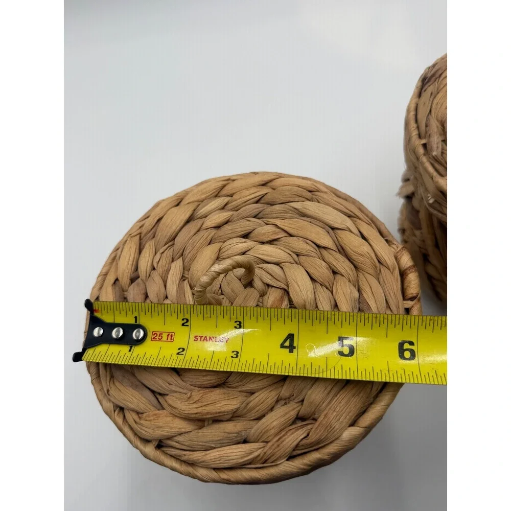 Set of 2 Woven Seagrass Baskets with Lids and Plastic Liners Natural Brown